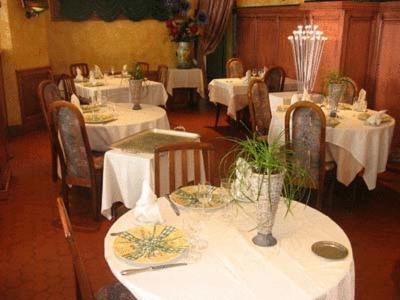 Auberge De La Vallee Francheville  エクステリア 写真
