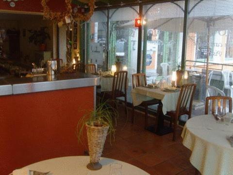 Auberge De La Vallee Francheville  エクステリア 写真